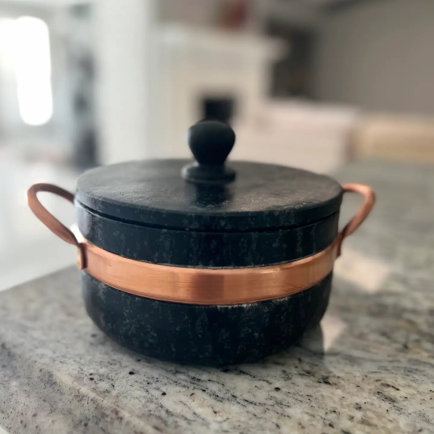 Soapstone Cooking Pot 1.5 liters The Bright Angle