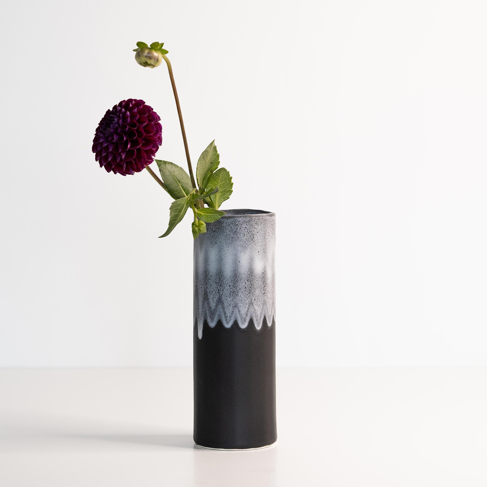 Forholdsvis lyse Vej The Bloom Vase - Handmade Porcelain Flower Vase - The Bright Angle